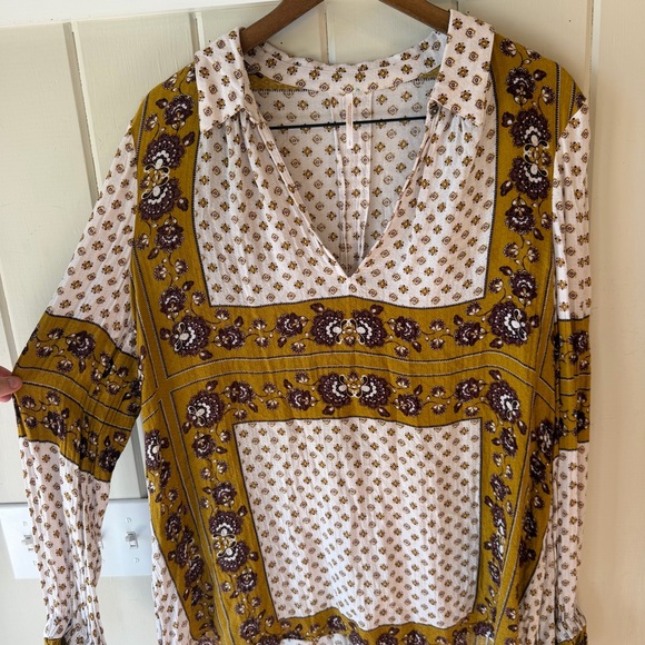 Free People Women’s Mustard and White Patterned Blouse, Bohemian, Size Large - Picture 3 of 9